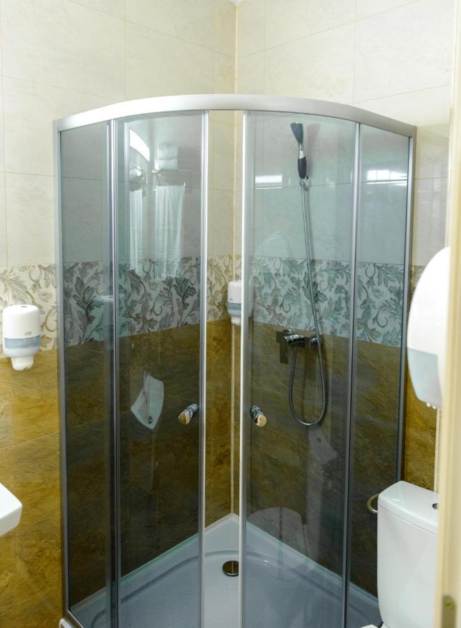 Little Orient Hotel Braila Ngoại thất bức ảnh