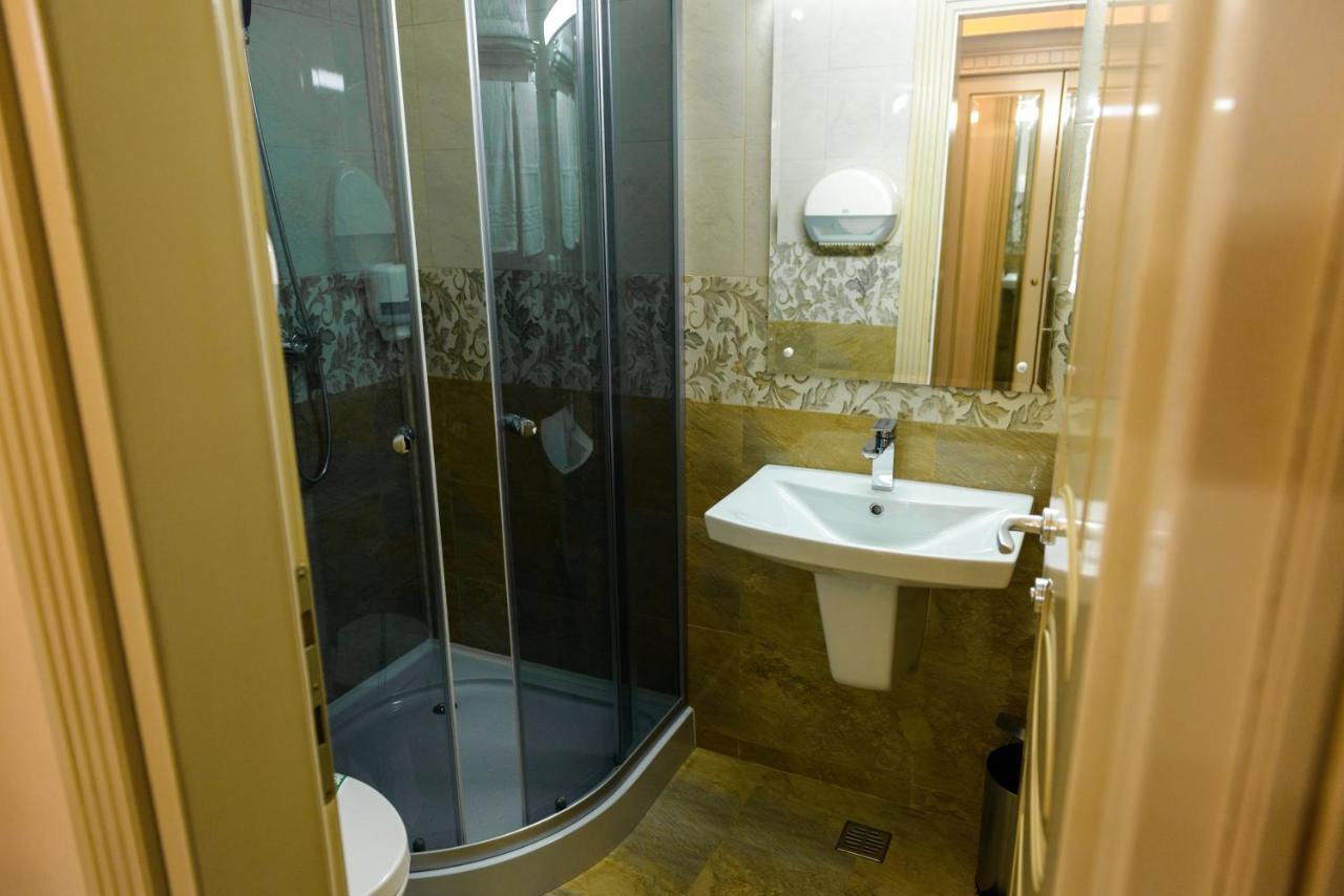 Little Orient Hotel Braila Ngoại thất bức ảnh